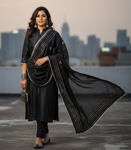 Black dupatta