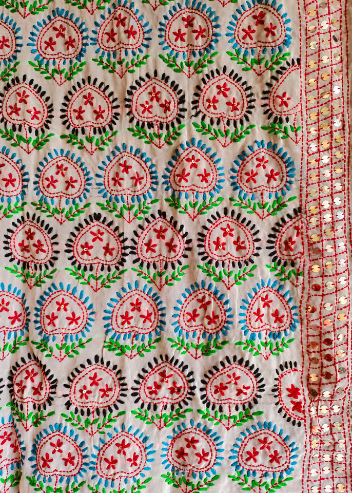 Ivory Phulkari-Inspired Embroidered Dupatta with Mirror Accents